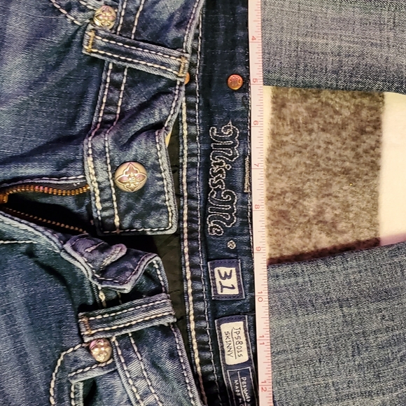 Miss Me Jeans - Picture 3 of 10